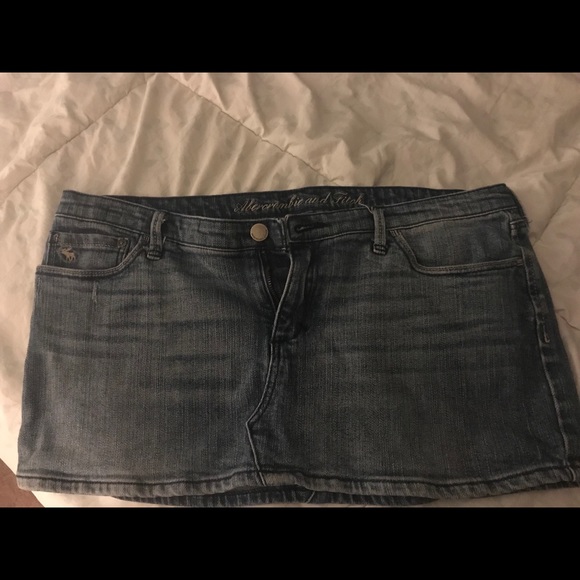2 Abercrombie & Fitch Jean Skirts - Picture 1 of 4